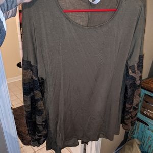 Women's Camo top